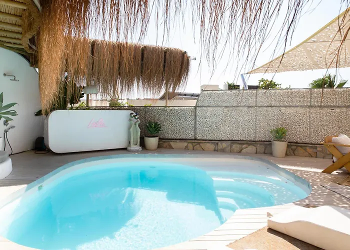 Villa 3bedroom With Pool And Sea Wiew In Bd447