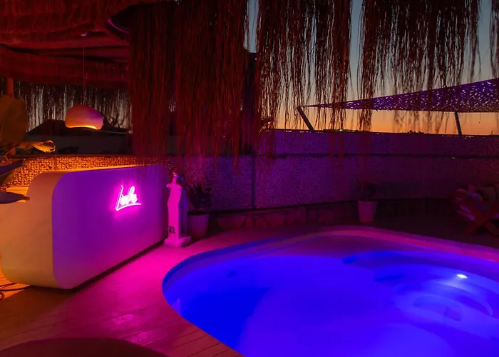 3bedroom With Pool And Sea Wiew In Bd447 Villa *